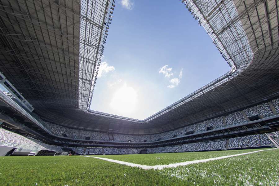 Arena MRV passou a ser mais um estádio da elite do futebol nacional adepto ao gramado sintético