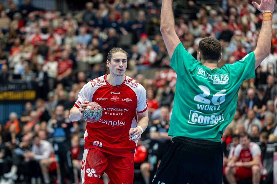 Juri Knorr in action in the Danish domestic league against Skjern