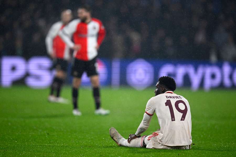 Alphonso Davies pendant le match contre Feyenoord.