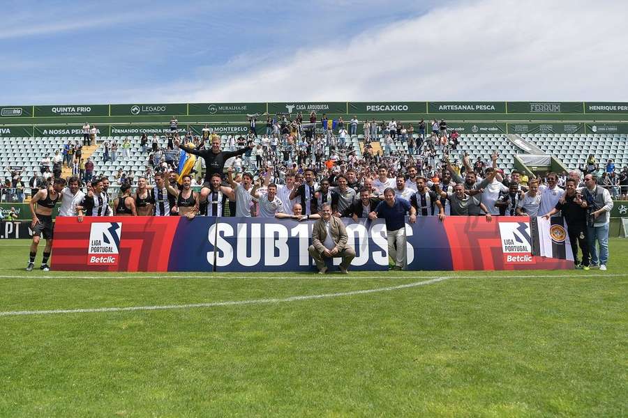 Miguel Albuquerque deu os parabéns ao Nacional pela subida de divisão