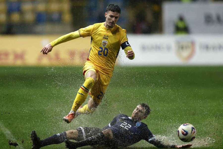 Dennis Man, în rolul de căpitan în România - San Marino