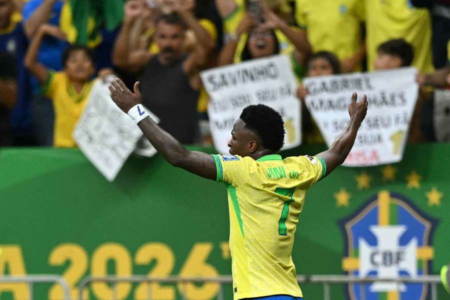 Vini salvou a pátria em Brasília Vini salvou a pátria em Brasília