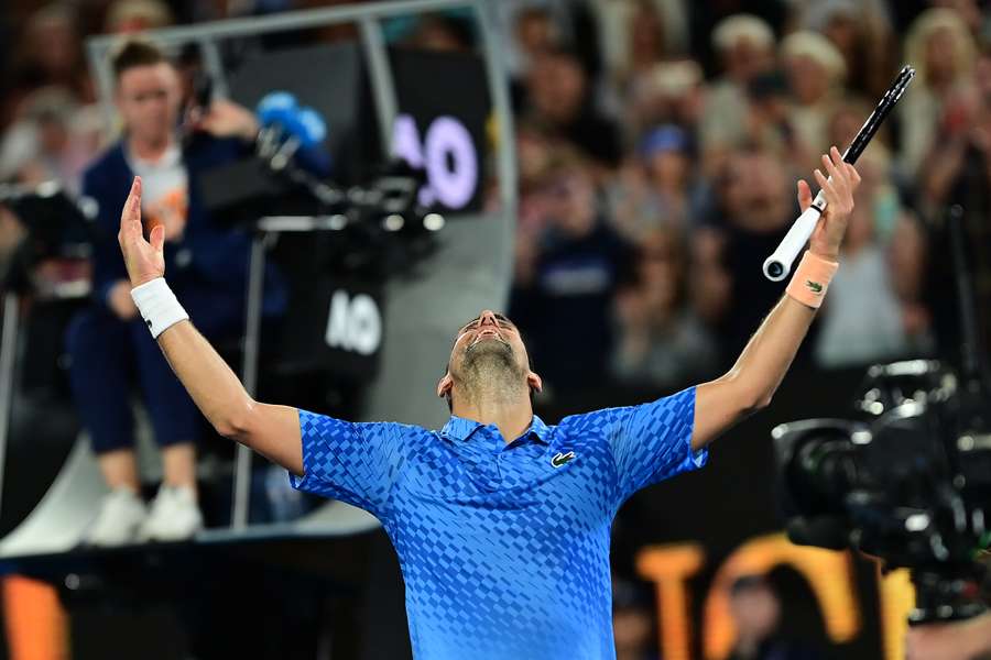 Australian Open: Rekordsieg für Novak Djokovic - Tsitsipas in drei Sätzen chancenlos