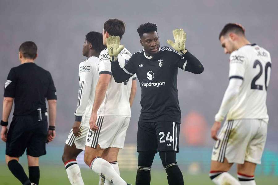 André Onana dostal gól z rohu.