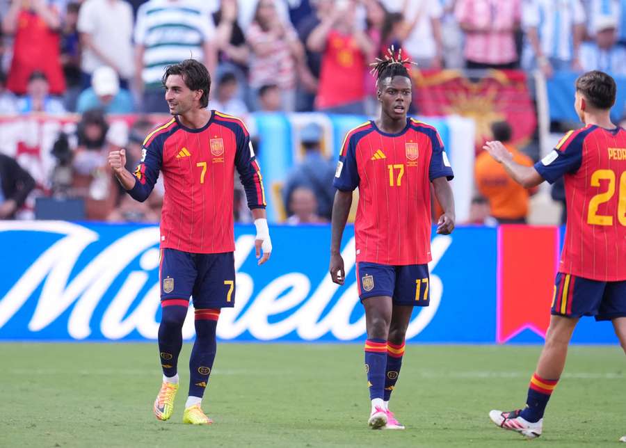 Ferrán Torres decretou o bicampeonato mundial da Espanha Ferrán Torres decretou o bicampeonato mundial da Espanha