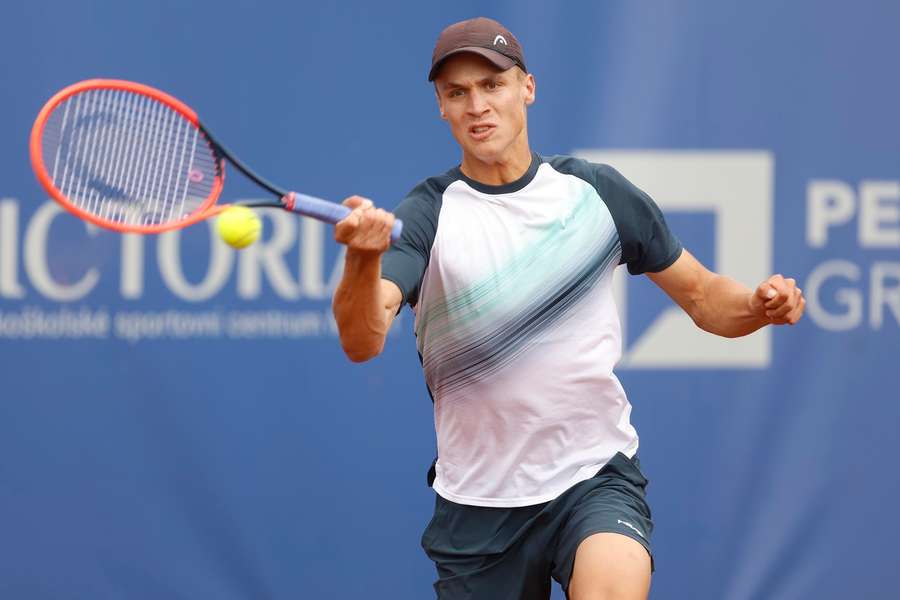 Jonáš Forejtek dosáhl na jeden z nejcennějších skalpů.