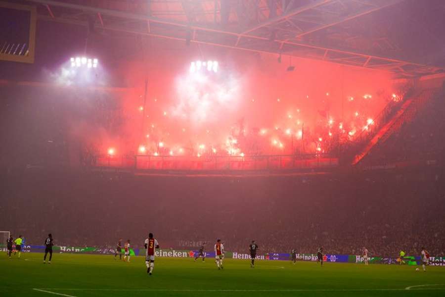 Torcida do Union fazendo a festa na Holanda Torcida do Union fazendo a festa na Holanda