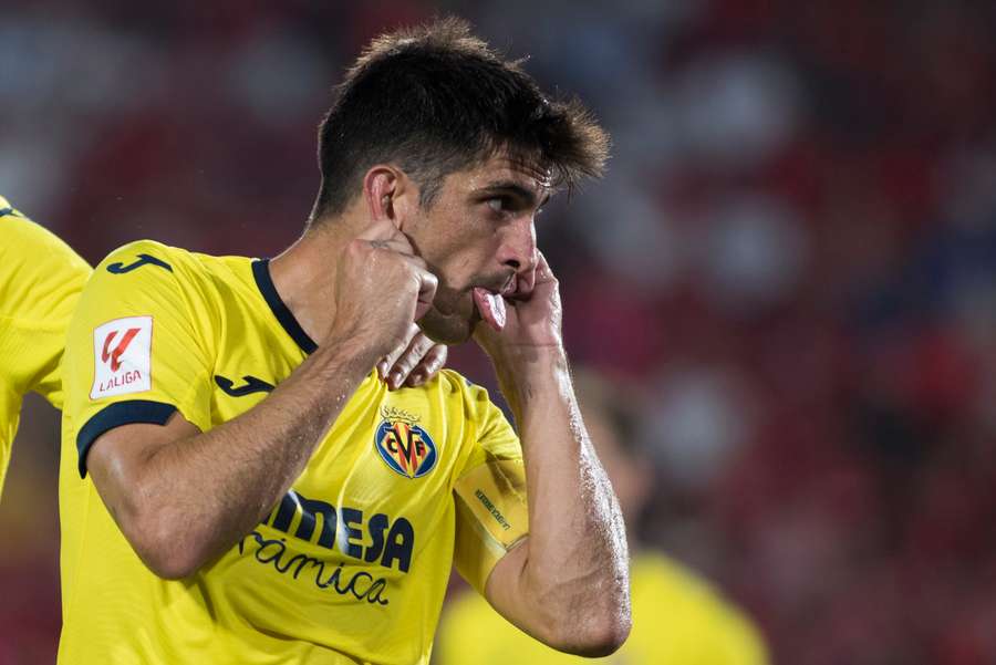 Gerard Moreno festeja o golo que marcou contra o Maiorca, o 107.º com o Villarreal
