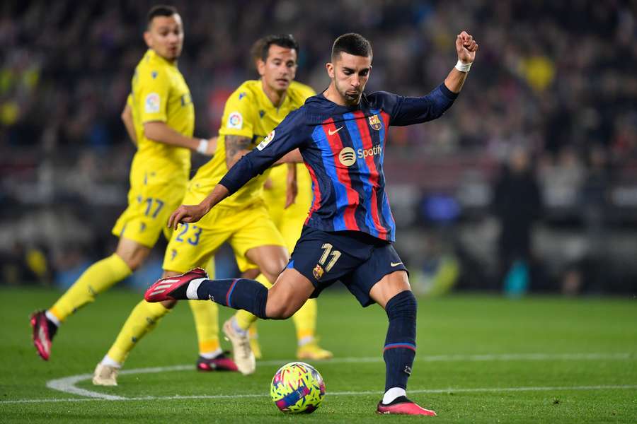 Barcelona's Spanish forward Ferran Torres shoots during the Spanish League football match against Cadiz