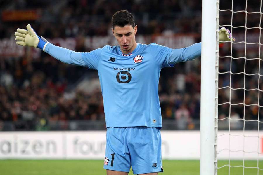 Berke Özer, do Lille
