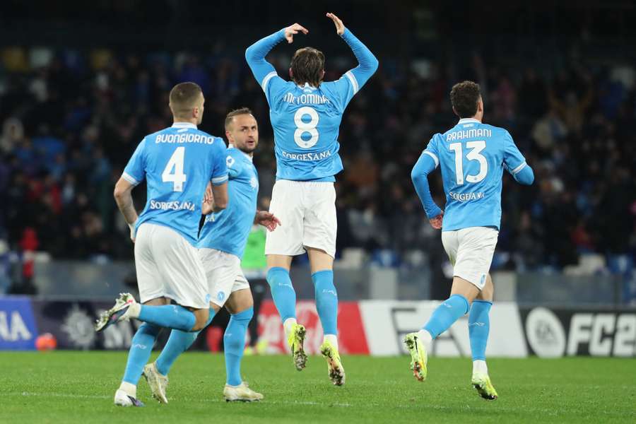 McTominay celebra la rete dell'1-2