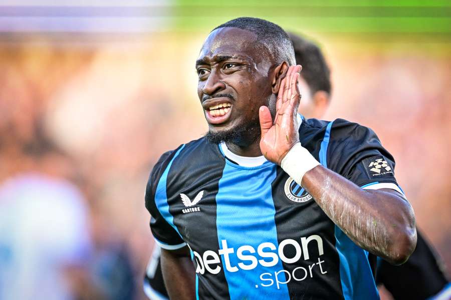 Carlos Forbs em ação pelo Club Brugge