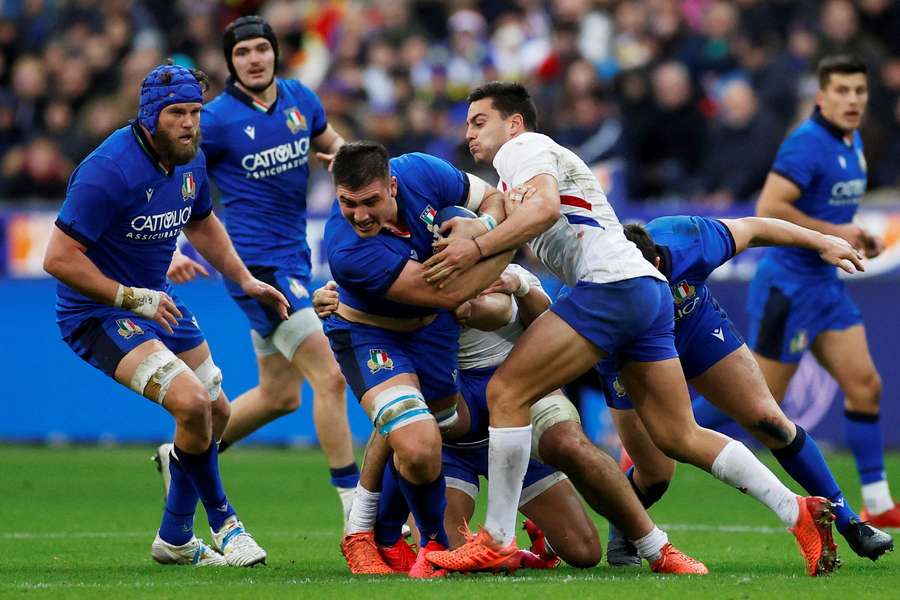 Italy's Jake Polledri in action against France