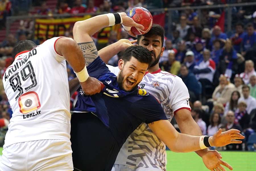 Frankrig og Spanien booker billetter til kvartfinaler ved VM i håndbold Frankrig og Spanien booker billetter til kvartfinaler ved VM i håndbold