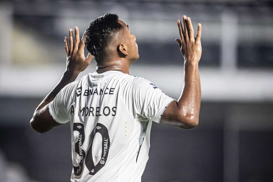 Morelos marcou seu primeiro gol na Série B Morelos marcou seu primeiro gol na Série B