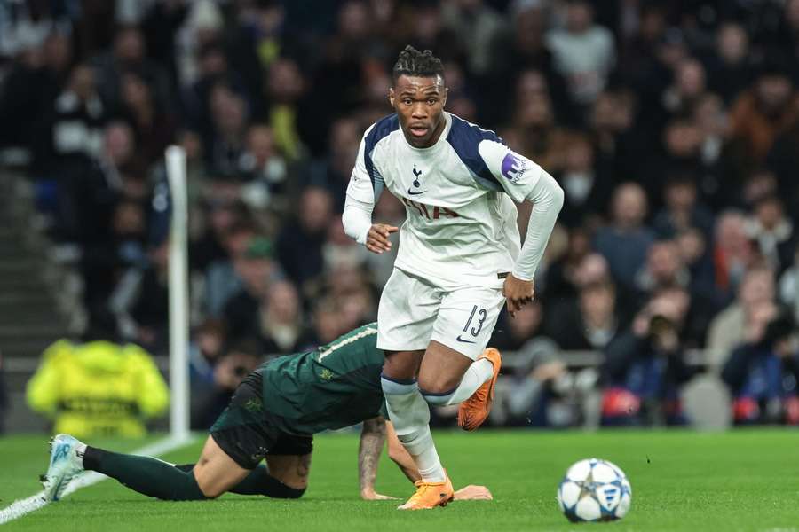 Spurs divulgam comunicado sobre incidente com Udogie Spurs divulgam comunicado sobre incidente com Udogie