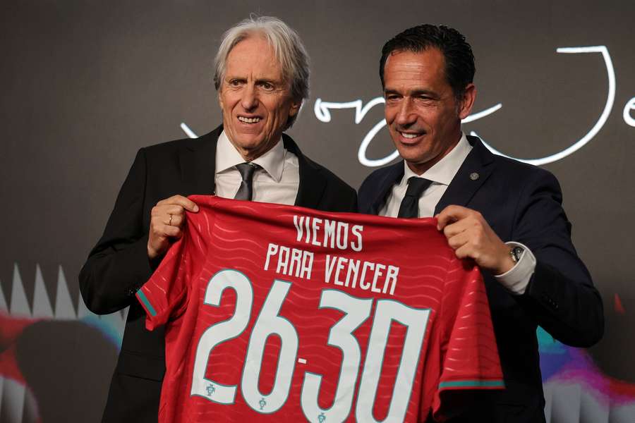 Jorge Jesus com Pedro Proença na apresentação como selecionador nacional Jorge Jesus com Pedro Proença na apresentação como selecionador nacional