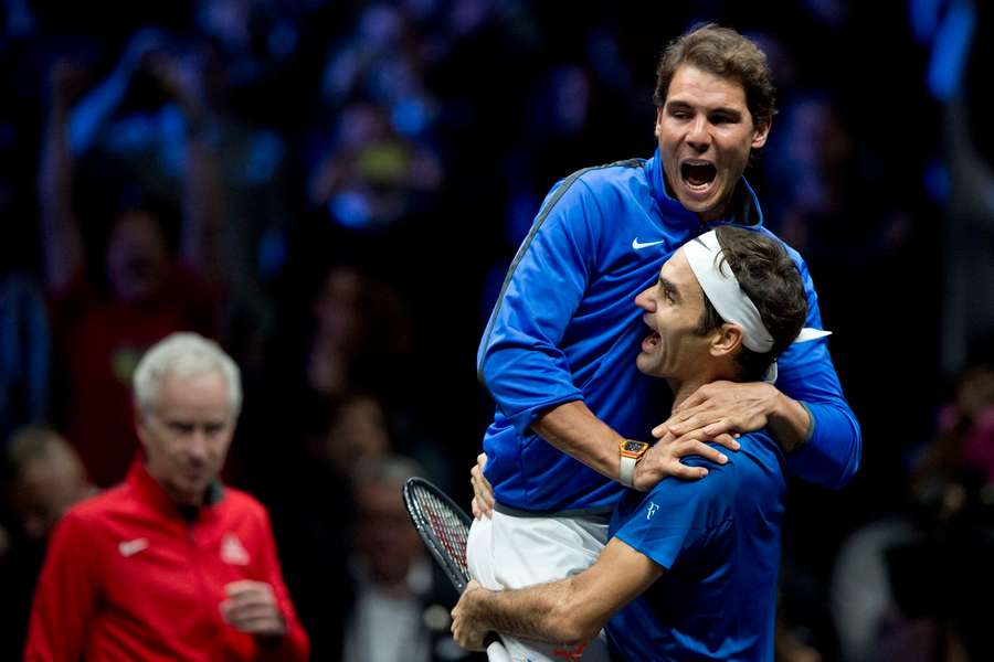 Federer e Nadal jogaram duplas na despedida do suíço