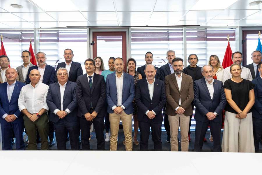 El nuevo equipo del Comité Técnico de Árbitros, en la sede de la RFEF