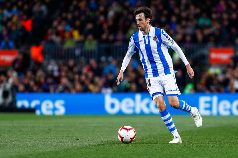 Ruben Pardo in action for Real Sociedad Ruben Pardo in action for Real Sociedad