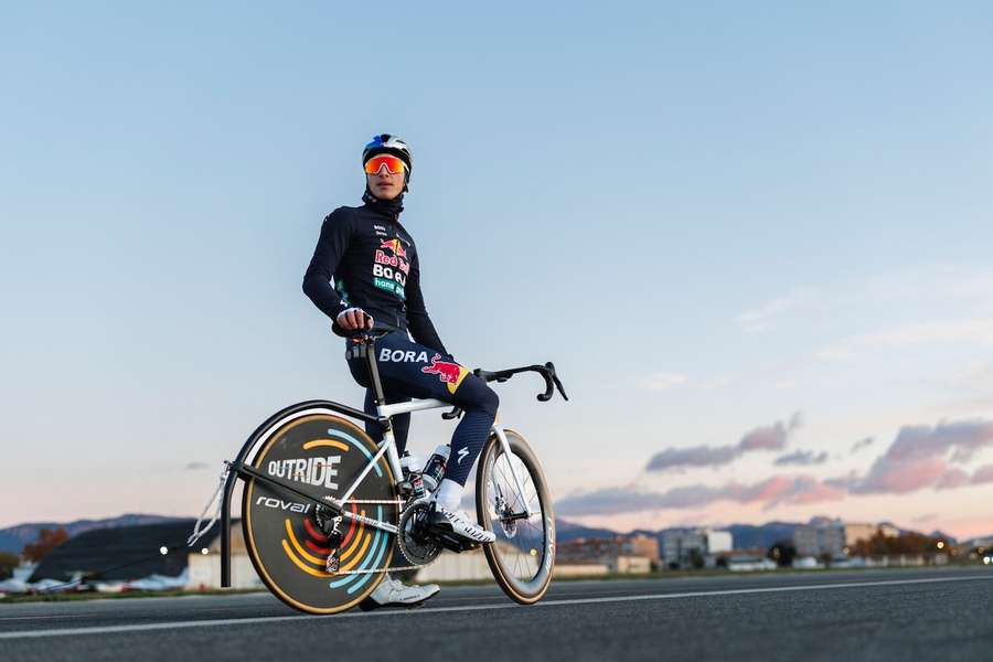 Florian Lipowitz blickt mit großen Erwartungen auf das Radsportjahr 2026. Florian Lipowitz blickt mit großen Erwartungen auf das Radsportjahr 2026.
