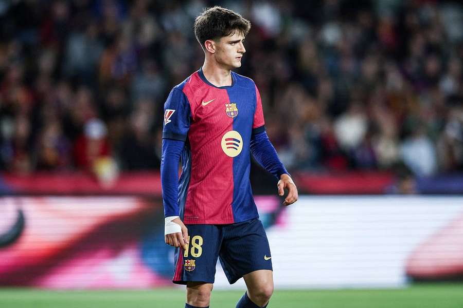 Le joueur de Barcelone Pau Victor a été transféré au Sporting Braga, ont annoncé les deux clubs vendredi.