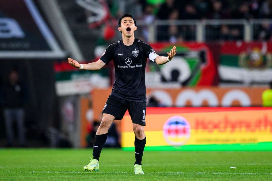 Wataru Endo und der VfB Stuttgart brauchen als Tabellen-Sechzehnter dringend Punkte im Abstiegskampf.