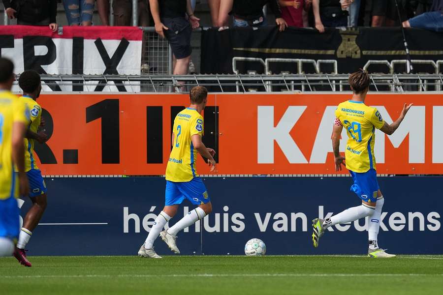 Kramer hield zich meer met het uitvak bezig dan met de thuissupporters