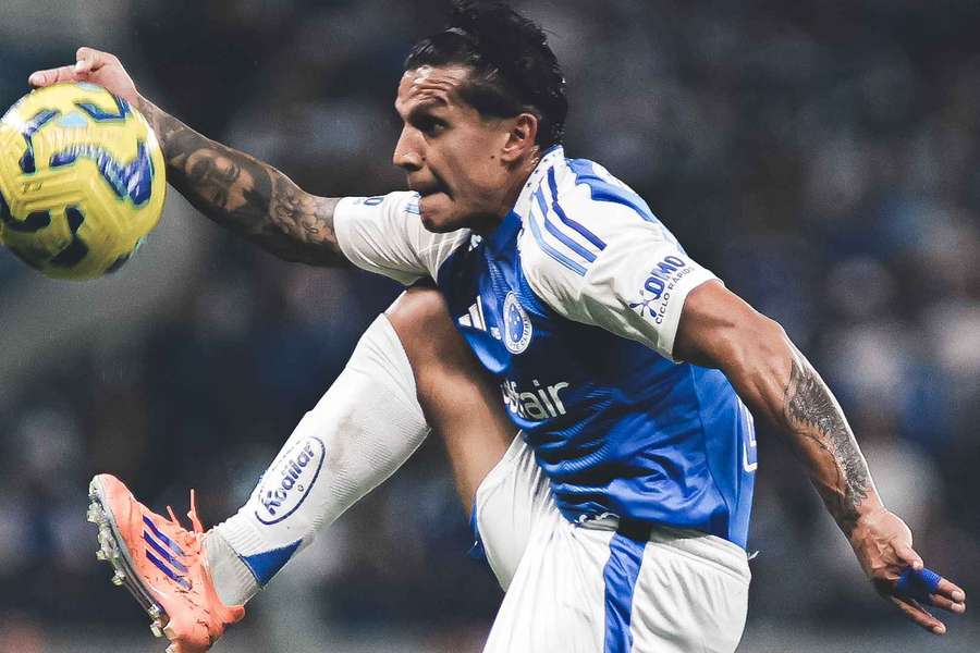 Lucas Romero está suspenso para a volta da semi da Copa do Brasil Lucas Romero está suspenso para a volta da semi da Copa do Brasil