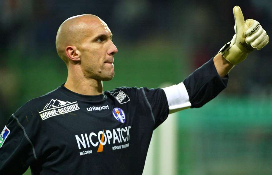 Le gardien de Toulouse, Christophe Revault, exulte à la fin du match de Ligue 1 Rennes–Toulouse, le 13 novembre 2004 au stade de la Route de Lorient.
