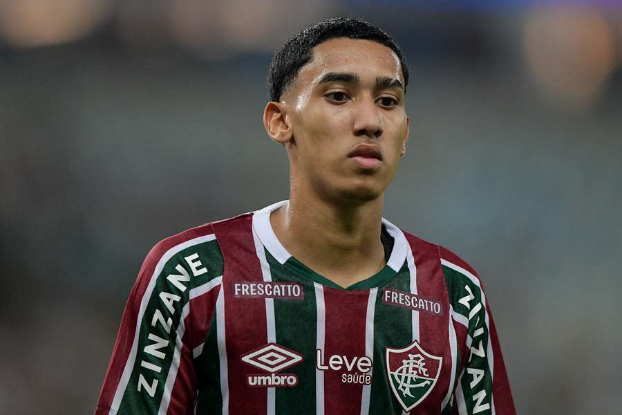 Isaque é mais um jovem a deixar o Fluminense antes dos 20 de idade