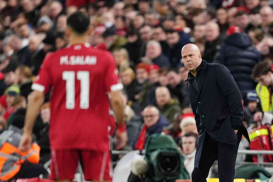 Arne Slot voltará a ficar sem Salah, convocado para a Copa Africana de Nações Arne Slot voltará a ficar sem Salah, convocado para a Copa Africana de Nações