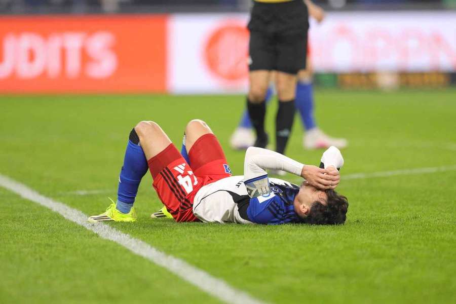 Nicolas Capaldo blieb gegen Leipzig verletzt liegen.