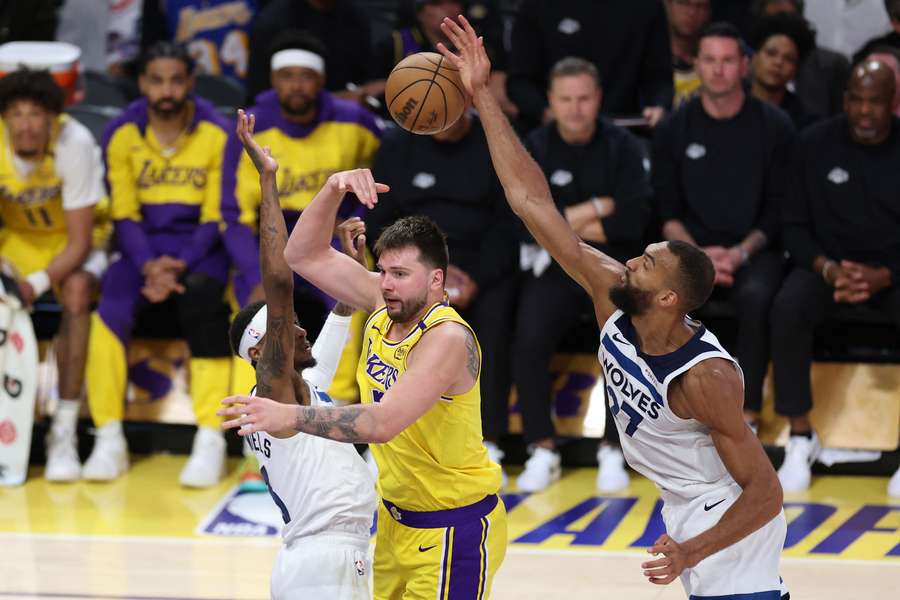 Doncic, uno de los mejores de la jornada.