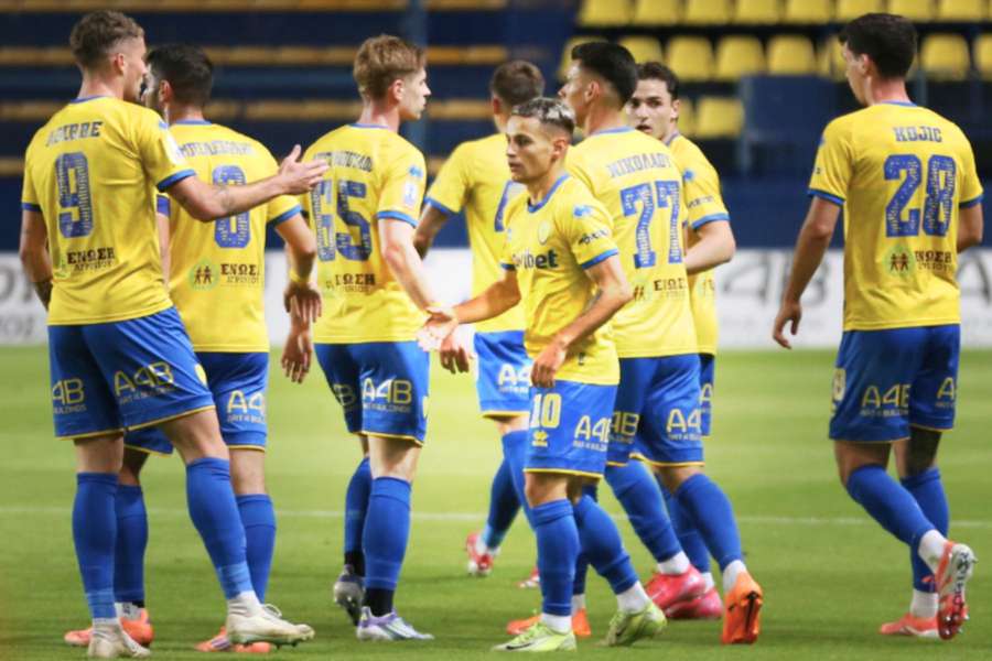 Alexandru Mățan (10) a marcat primul gol în Grecia Alexandru Mățan (10) a marcat primul gol în Grecia