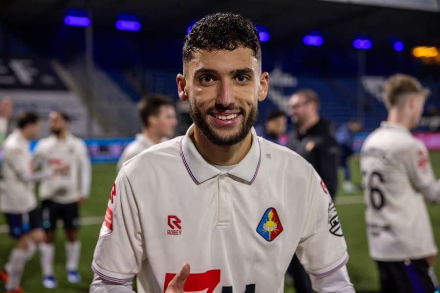 Zakaria Eddahchouri (Telstar) scoorde drie keer tegen FC Den Bosch (1-4)