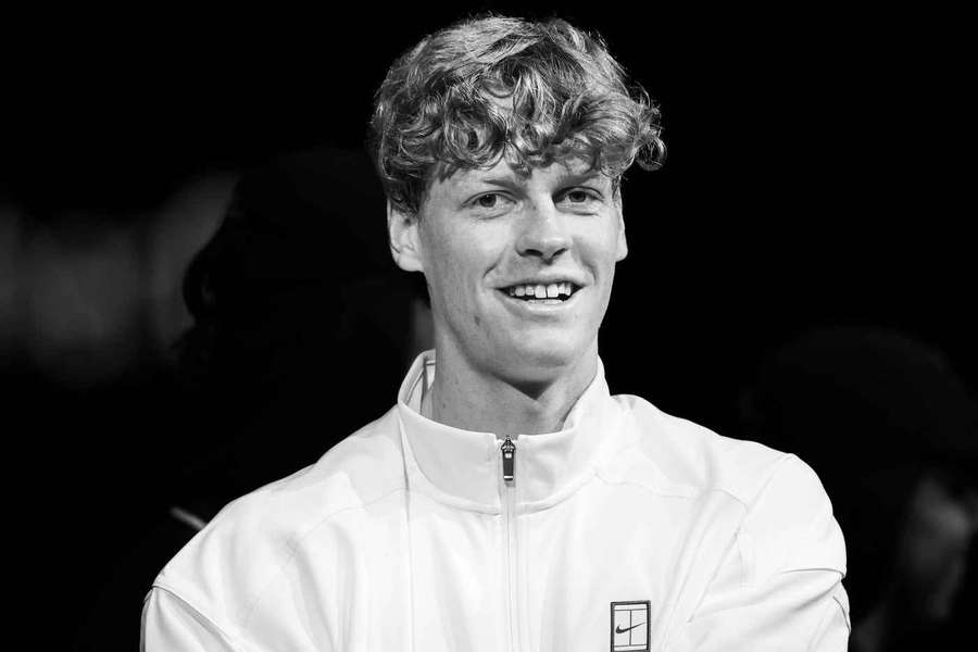 Jannik Sinner nu scapă de acuzațiile în cazul său de dopaj și riscă în continuare o pedeapsă