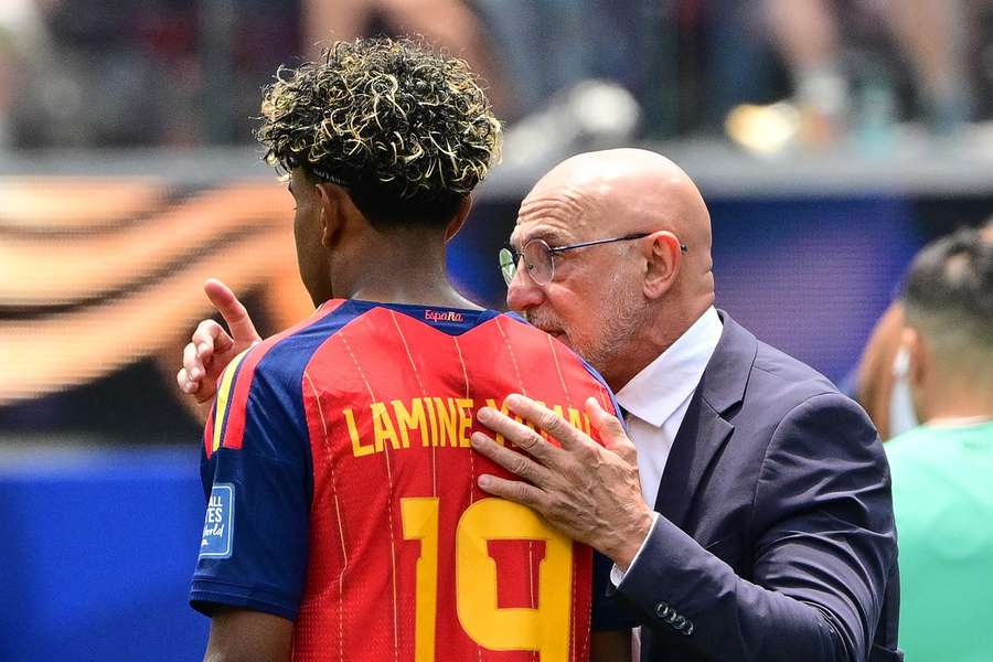 Wird Lamine Yamal (l.) gegen Belgien explodieren? Wird Lamine Yamal (l.) gegen Belgien explodieren?