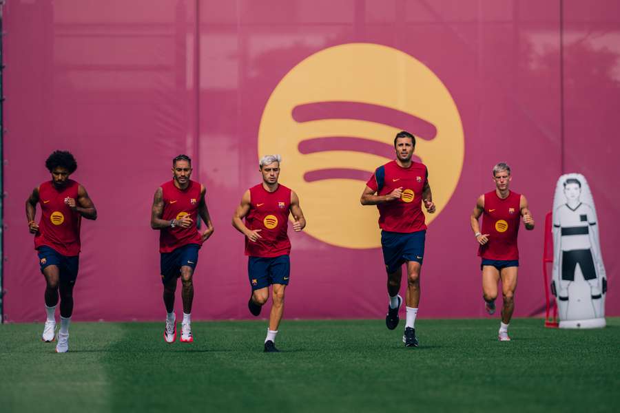 Rodri, al frente de una carrera en un entrenamiento del Barcelona previo al duelo ante el Sevilla Rodri, al frente de una carrera en un entrenamiento del Barcelona previo al duelo ante el Sevilla