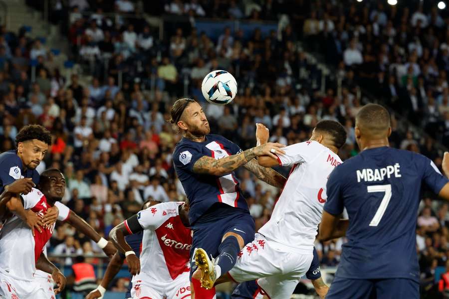 Monako jako jedno z mála v lize potrápilo obranu PSG.