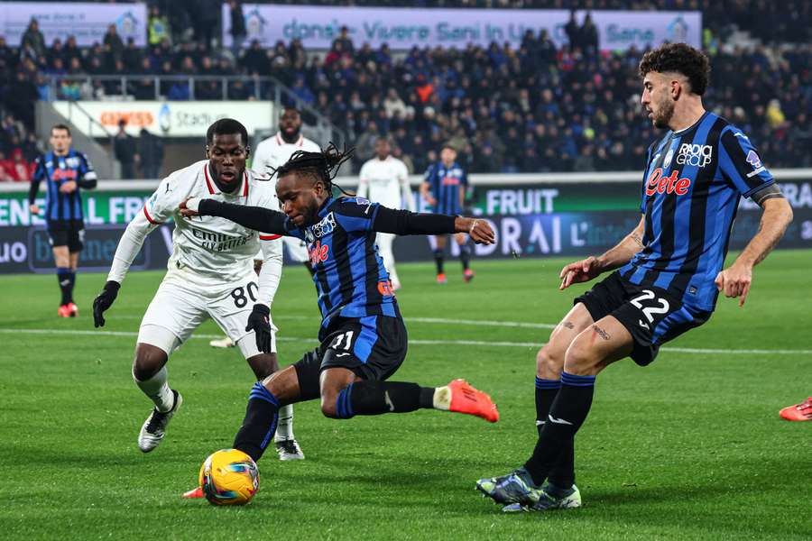 Dziewiąte zwycięstwo z rzędu! Atalanta pokonała Milan i znów prowadzi w Serie A