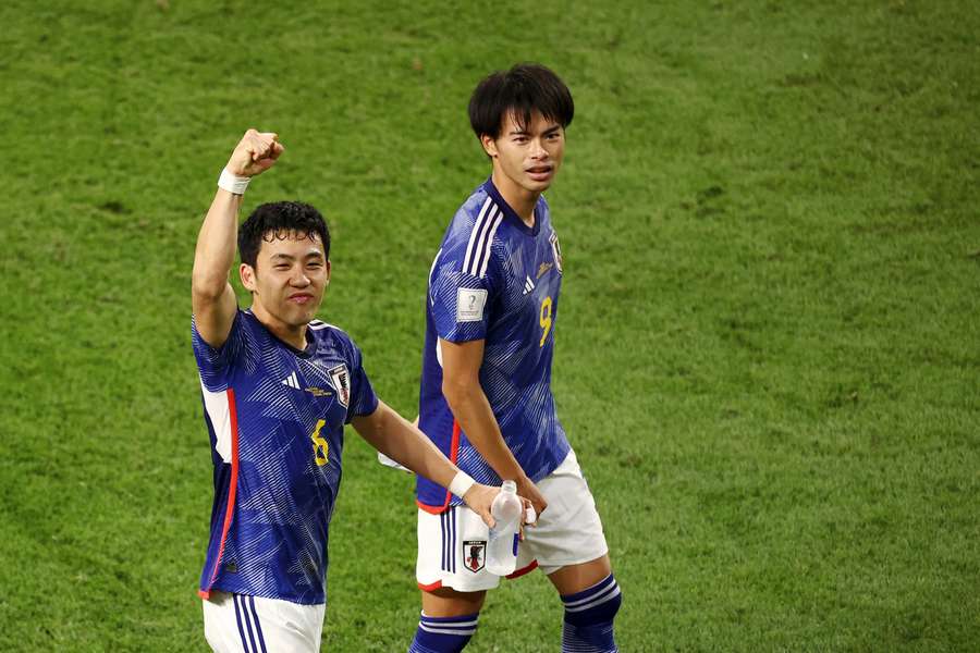 Mitoma (R) and Endo (L) at the 2022 World Cup in Qatar