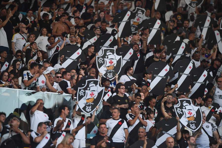 Ingressos já estão esgotados para partida no Maracanã