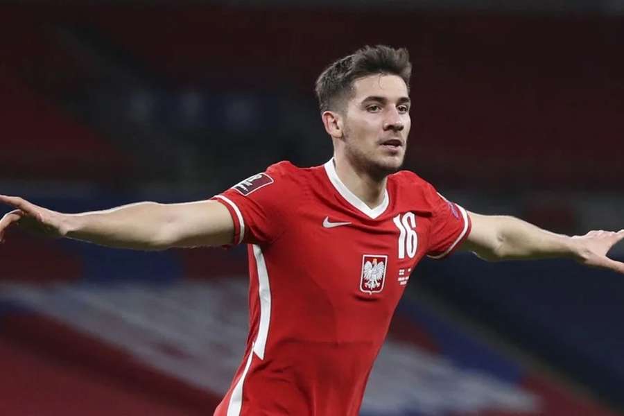 Jakub Moder, médio internacional polaco do Brighton