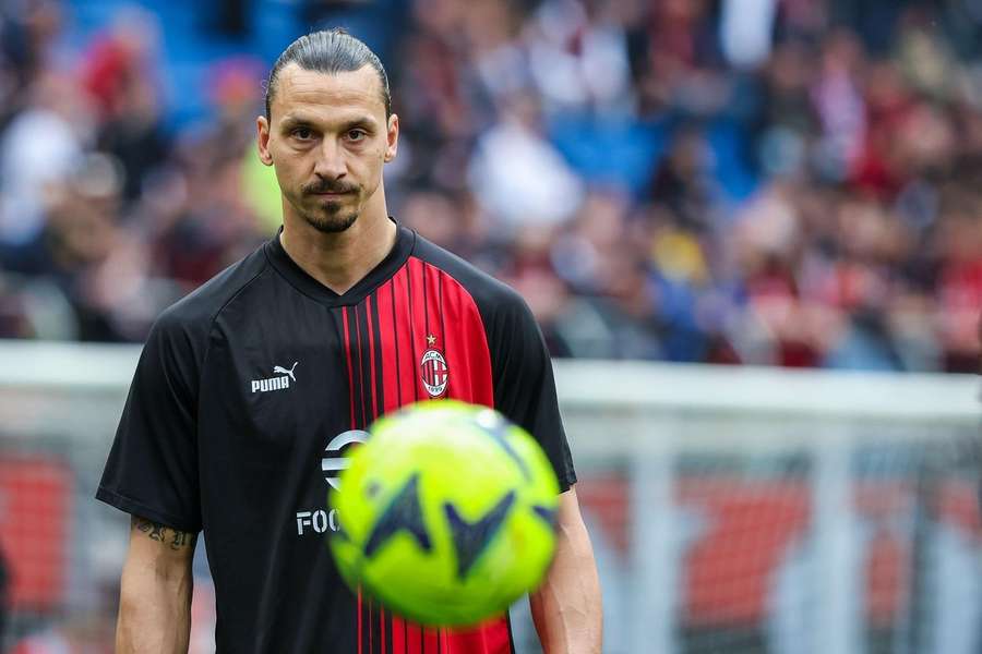 Zlatan Ibrahimovic părăsește AC Milan