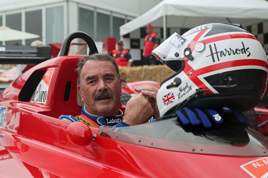 Britanicul Nigel Mansell scoate la licitație peste 300 de obiecte personale din cariera sa