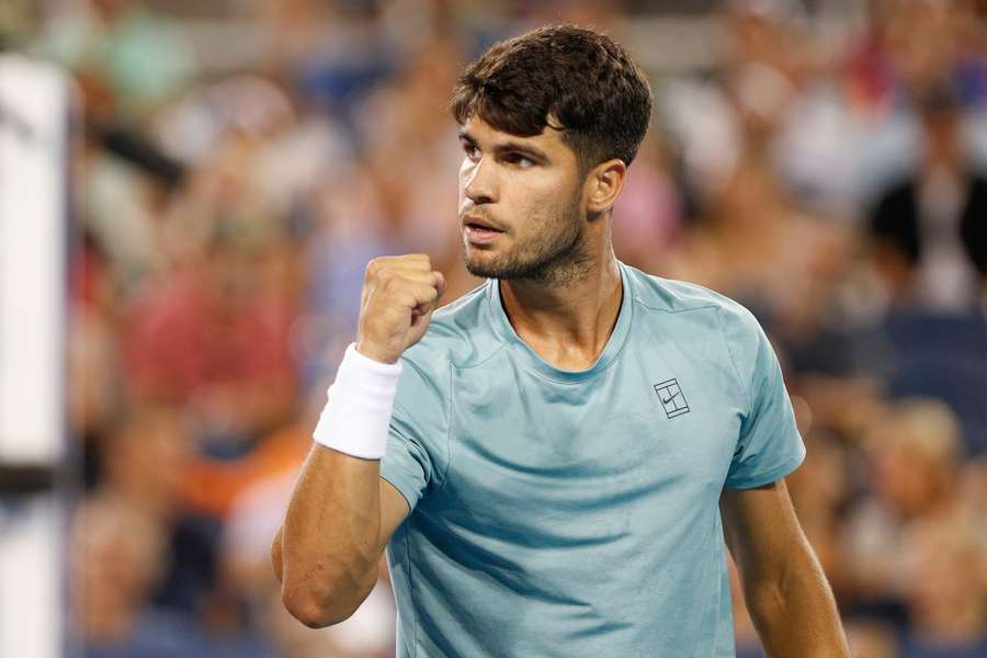 Alcaraz continua firme em sua caminhada no Masters 1000 de Cincinnati