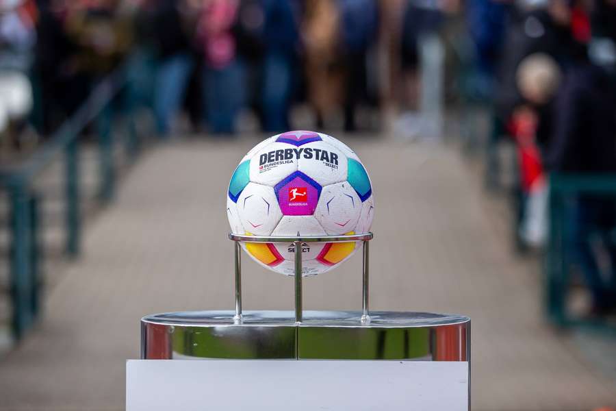 Welche Mannschaften dürfen den Bundesliga-Ball in der kommenden Saison tauschen?