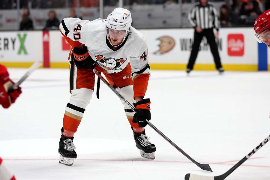 Regenda si po druhý raz v aktuálnom ročníku zahrá v AHL. Regenda si po druhý raz v aktuálnom ročníku zahrá v AHL.