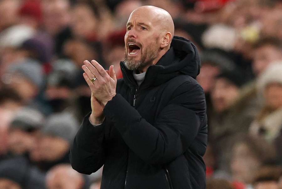 Red Devils dispostos a vender, mas não a comprar